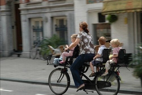 comment emmener ses enfants à l'école en vélo