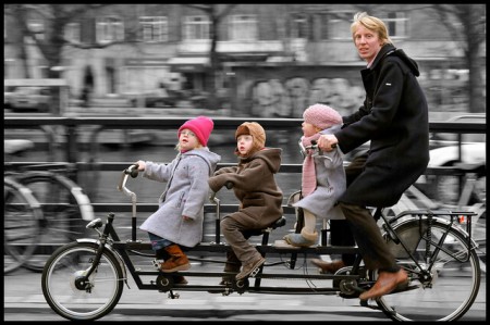 emmener ses enfants à l'école en vélo