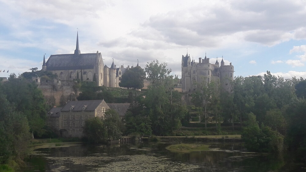 chateau montreuil bellay vélo francette